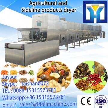 Fast continuous microwave drying and sterilization machine for ginger